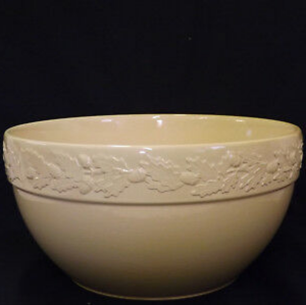 William Sonoma Made in England Xtra large mixing bowl